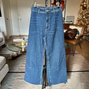 New Zara High Waist, Wide Leg Denim Jeans Size US 4
